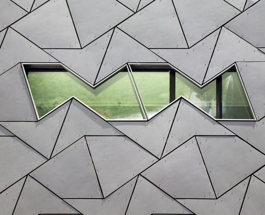 facade-5220194_1280